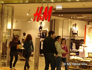 H&M at Le Fontane Shopping Center, Catanzaro Lido