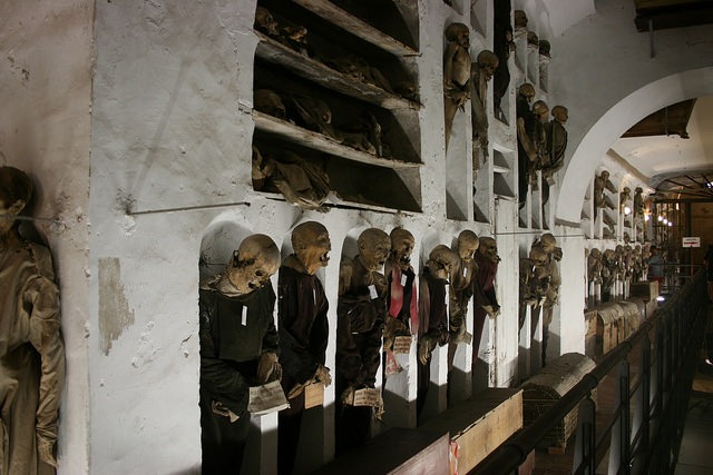 crypt catacomb palermo sicily travel